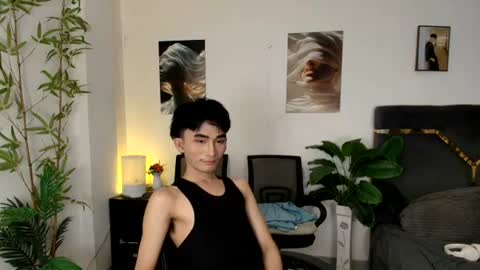Snapshot of alluring_alpha chatting on June 30, 10:55 pm kim and josh online show from June 30, 10:55 pm