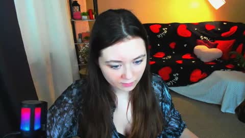 alluringeyess online show from February 10, 12:42 pm