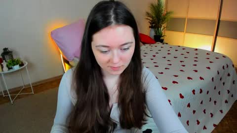 alluringeyess online show from May 23, 9:13 am
