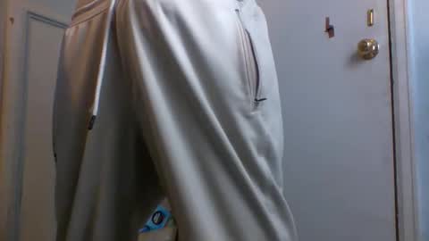 allwolf0323 online show from November 14, 6:17 pm