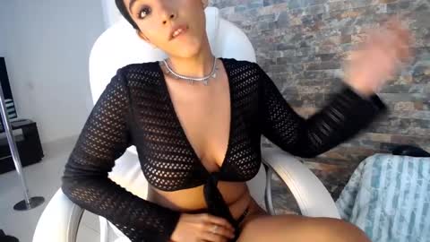 Snapshot of ally_summer chatting on December 27, 9:11 pm ally_summer online show from December 27, 9:11 pm