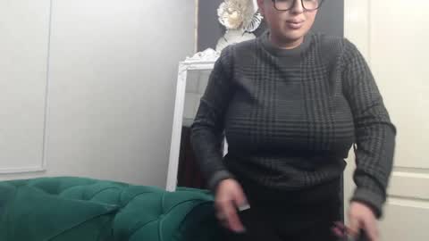         online show from April 10, 4:12 pm