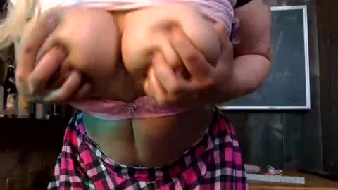 Call me Ally  online show from April 8, 7:19 am