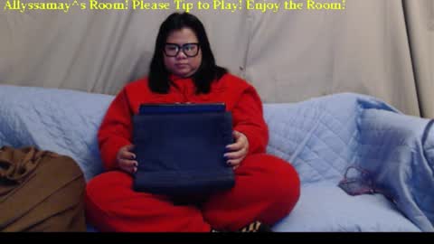 Allyssamay online show from February 6, 3:55 am