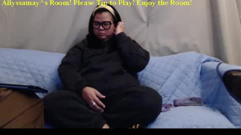 Allyssamay online show from February 22, 4:13 am