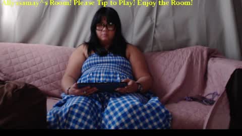 Allyssamay online show from April 9, 6:19 am