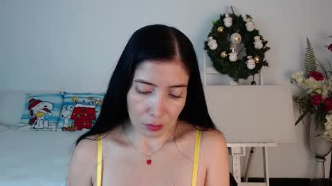 alma_art_ online show from December 2, 8:04 pm