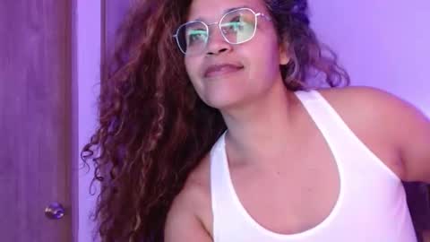 Snapshot of alma_sexyy chatting on February 20, 6:02 pm Alma online show from February 20, 6:02 pm