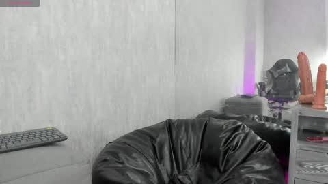 Santy online show from October 3, 8:17 pm