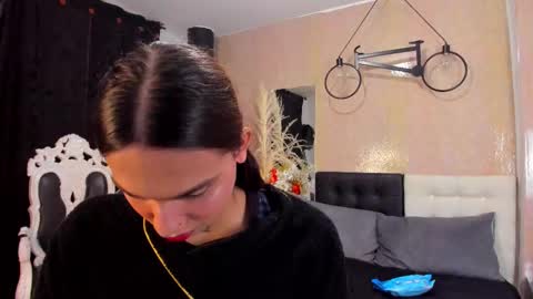 Santy online show from February 24, 7:01 pm