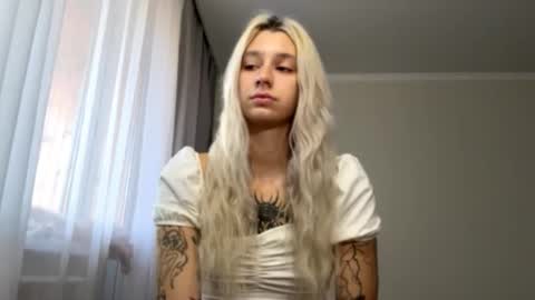 Arina online show from September 22, 7:10 am