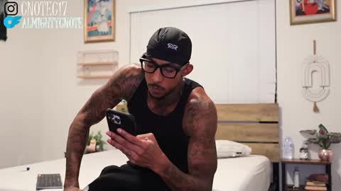 Snapshot of almightycnote chatting on February 20, 3:14 am Almightycnote online show from February 20, 3:14 am