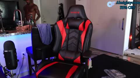 Almightycnote online show from April 11, 8:57 pm