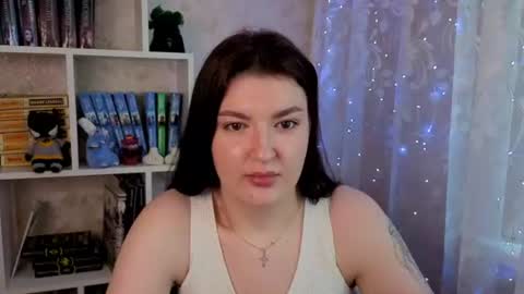 Lina online show from August 4, 7:11 am