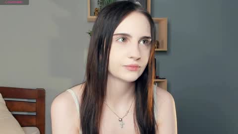 Alona online show from May 25, 7:20 pm