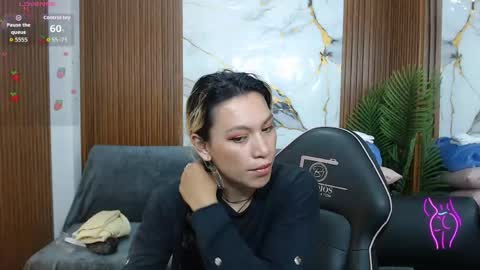 alonddra_tay online show from May 25, 11:38 am