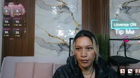 alonddra_tay online show from May 27, 11:29 am