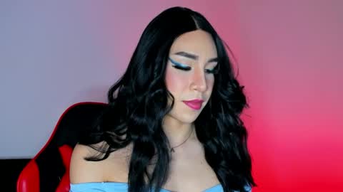 Hazel Bowie online show from October 25, 2:30 am