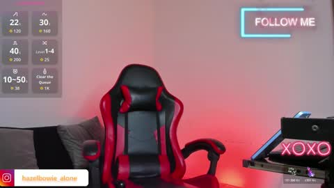 Hazel Bowie online show from January 11, 6:02 pm