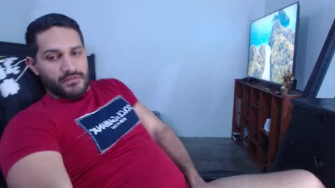 Snapshot of alonxoo chatting on December 6, 12:34 am alonxoo online show from December 6, 12:34 am