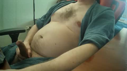 Snapshot of alonzomanly chatting on April 28, 7:35 am alonzomanly online show from April 28, 7:35 am