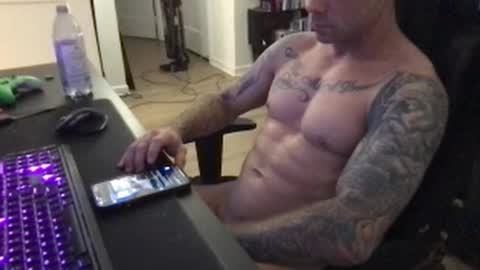 Snapshot of alossforaustin chatting on February 7, 7:50 am alossforaustin online show from February 7, 7:50 am