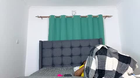 alotta_titties online show from July 11, 9:05 pm