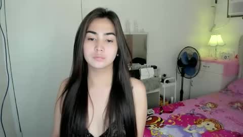 alovelydollnica online show from April 7, 4:24 am