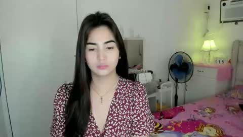 alovelydollnica online show from April 15, 2:07 am