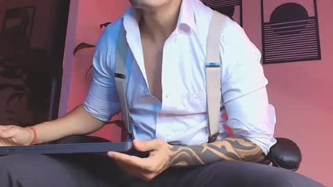 Snapshot of alpha_dominus_ chatting on June 20, 4:37 am alpha_dominus_ online show from June 20, 4:37 am