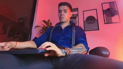Snapshot of alpha_dominus_ chatting on June 23, 3:15 am alpha_dominus_ online show from June 23, 3:15 am