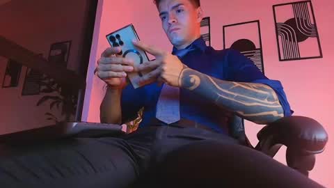 Snapshot of alpha_dominus_ chatting on June 28, 3:45 am alpha_dominus_ online show from June 28, 3:45 am