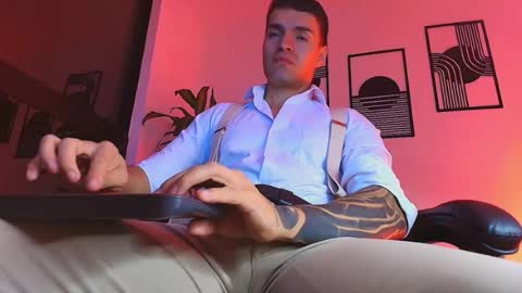 Snapshot of alpha_dominus_ chatting on July 1, 3:52 am alpha_dominus_ online show from July 1, 3:52 am