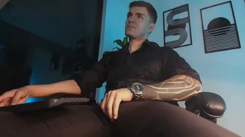 Snapshot of alpha_dominus_ chatting on July 13, 3:31 am alpha_dominus_ online show from July 13, 3:31 am