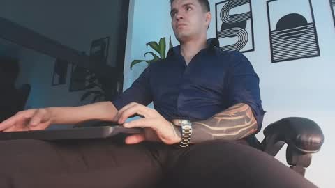 Snapshot of alpha_dominus_ chatting on July 26, 3:25 am alpha_dominus_ online show from July 26, 3:25 am