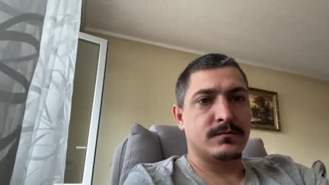 Snapshot of alpha_storm_69 chatting on July 13, 9:01 am Axel online show from July 13, 9:01 am
