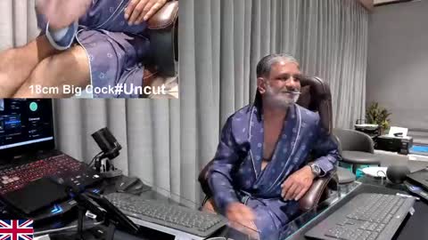 alpha_uk_boss online show from May 13, 5:38 am