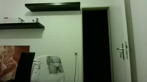 alphah_hunk online show from September 28, 9:31 pm