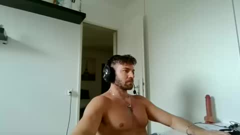 alphah_hunk online show from March 12, 10:43 am