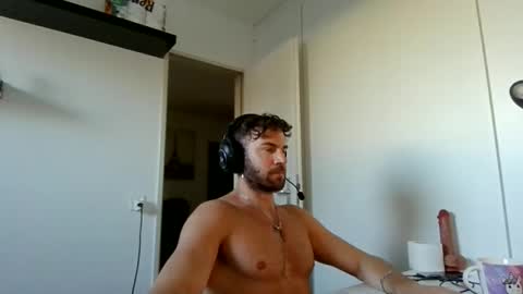 alphah_hunk online show from March 20, 3:50 pm