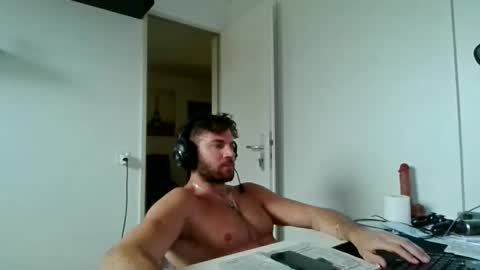 alphah_hunk online show from March 21, 5:05 pm