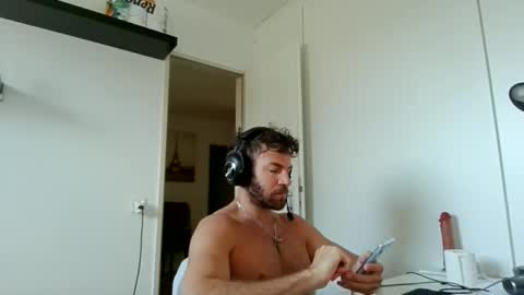 alphah_hunk online show from March 22, 10:18 am