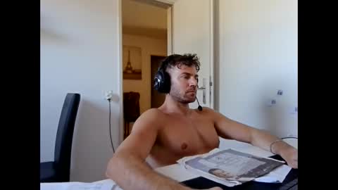alphah_hunk online show from April 7, 12:16 pm