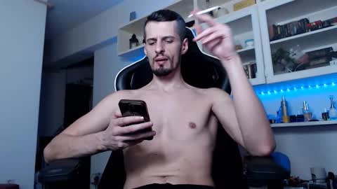 Snapshot of alphamastertodd chatting on November 20, 4:12 am MasterTodd online show from November 20, 4:12 am