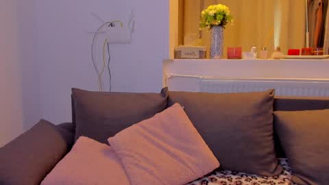 Snapshot of alphaqueenx chatting on November 25, 11:10 am Michelle online show from November 25, 11:10 am