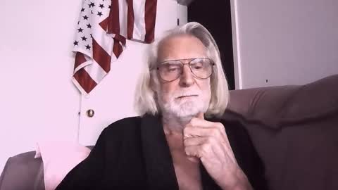 AlphaUniform online show from March 5, 4:58 pm