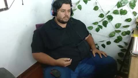 Snapshot of altairstudiosboy chatting on October 11, 1:53 pm Jhosep online show from October 11, 1:53 pm