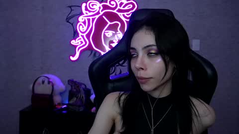 Snapshot of altsofie chatting on December 3, 7:21 am Sofie Kimino online show from December 3, 7:21 am