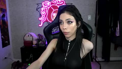 Snapshot of altsofie chatting on December 8, 7:05 am Sofie Kimino online show from December 8, 7:05 am