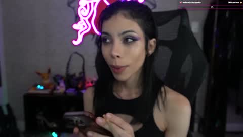 Snapshot of altsofie chatting on January 11, 5:52 am Sofie Kimino online show from January 11, 5:52 am